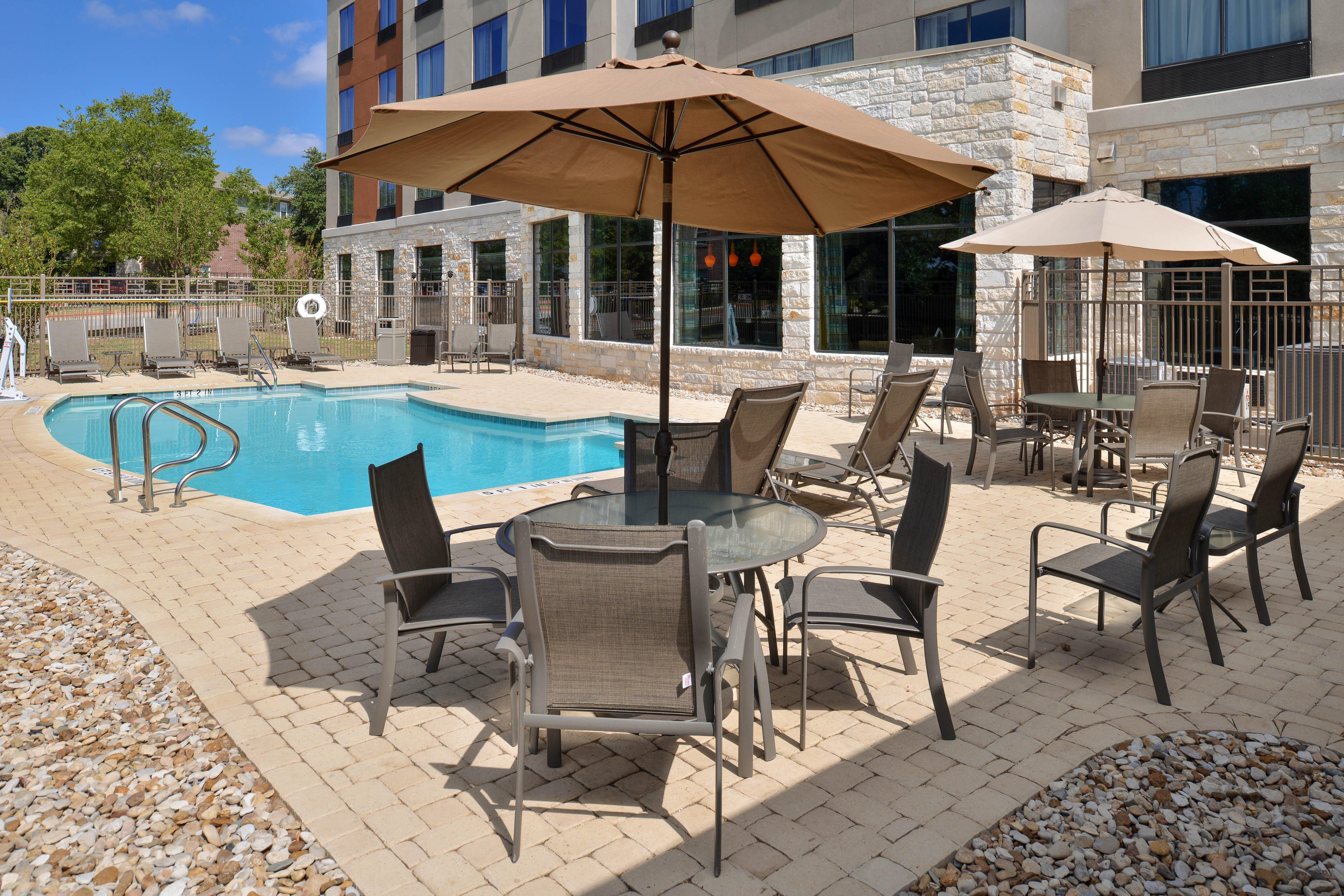 Holiday Inn Express & Suites Austin South, An Ihg Hotel Екстериор снимка