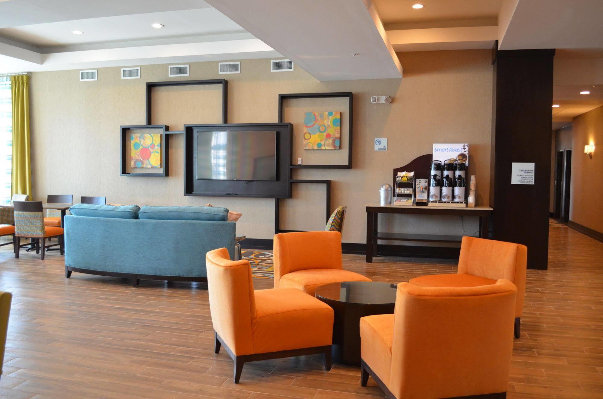 Holiday Inn Express & Suites Austin South, An Ihg Hotel Екстериор снимка